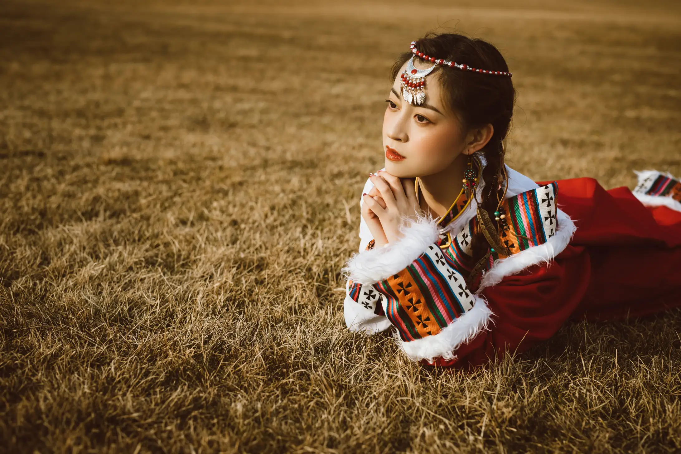 [YITUYU] 2022.07.04 Vol.1376 – Girl in Tibetan Clothes on the Ranch Yixuan-#[22P]-15